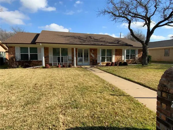 2116 Stratford Drive,  Bedford,  TX 76021