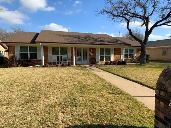 2116 Stratford Drive,  Bedford,  TX 76021