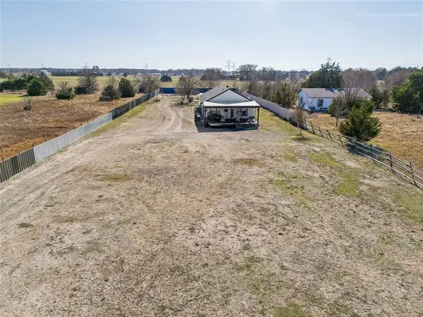 21896 County Road 4072, Kemp, TX 75143