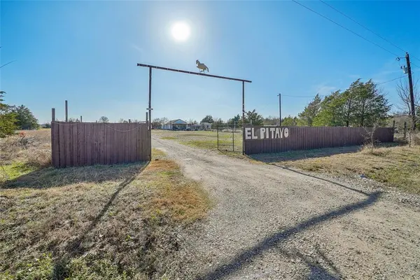 21896 County Road 4072, Kemp, TX 75143