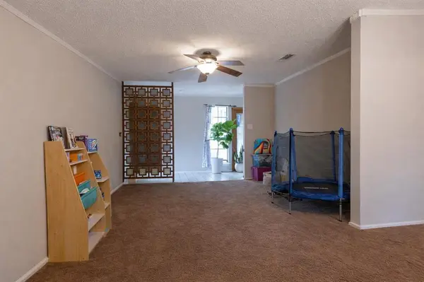 6209 Trail Lake Drive, Fort Worth, TX 76133