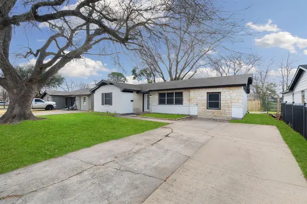 8842 Donnybrook Lane, Dallas, TX 75217