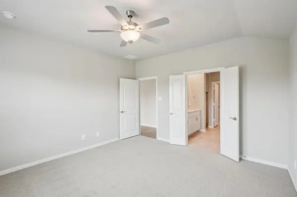 512 Midnight Oak Drive, Mckinney, TX 75069