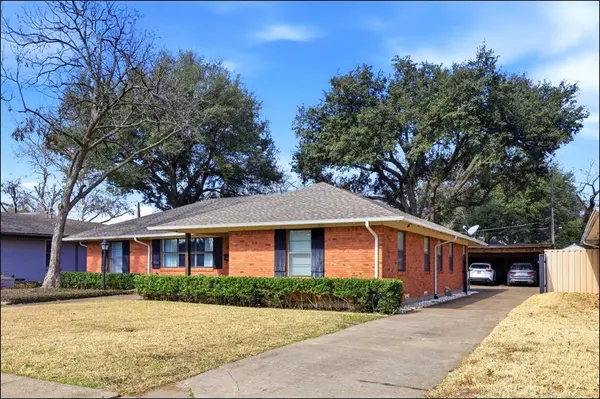 6725 Braeburn Drive, Dallas, TX 75214