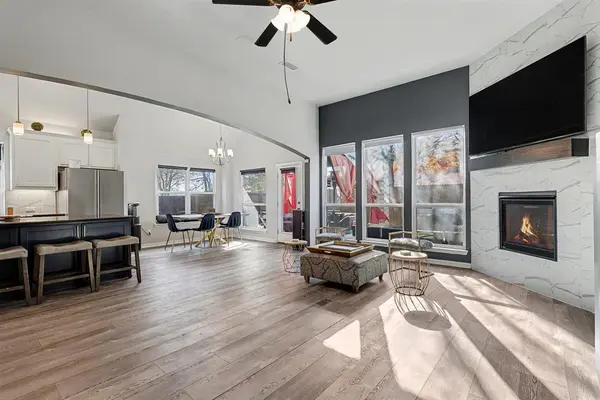 306 Calhoun Street, Glenn Heights, TX 75154