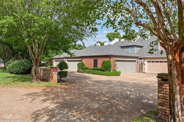 2013 E Kings Highway, Shreveport, LA 71105