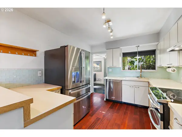 2916 SE 85TH AVE, Portland, OR 97266