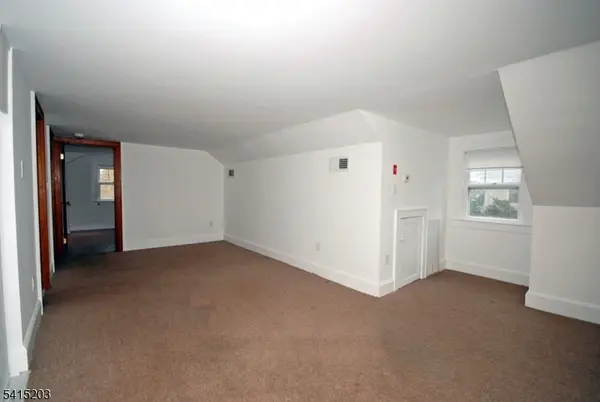 231 S Main St, Flemington Boro, NJ 08822