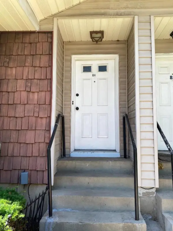 8G Neilson St, New Brunswick City, NJ 08901