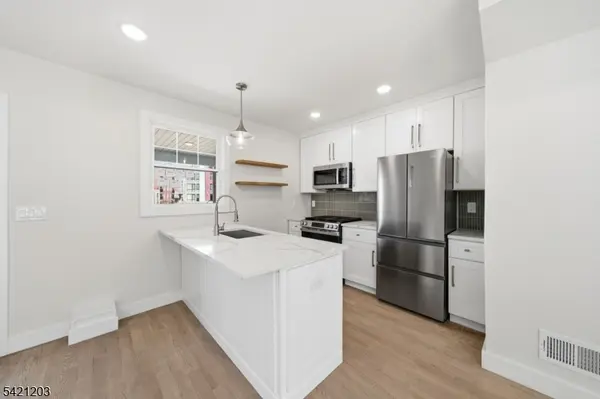 33 Clinton Pl, Morristown Town, NJ 07960