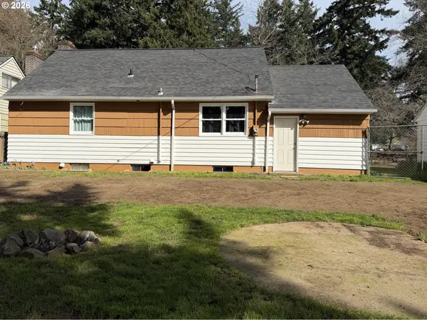 8906 NE HANCOCK ST, Portland, OR 97220