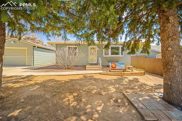 713 N 23rd ST, Colorado Springs, CO 80904