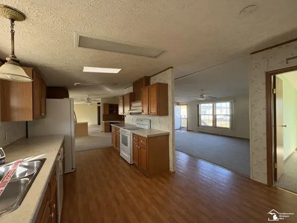 13565 Pear ST, Ash Twp, MI 48117