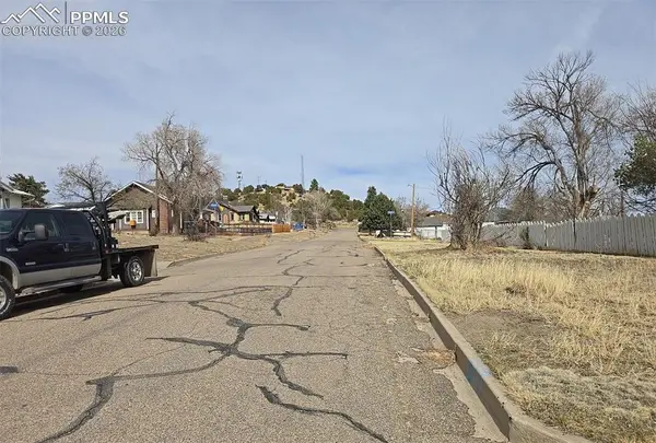 119 E Cedar ST, Walsenburg, CO 81089