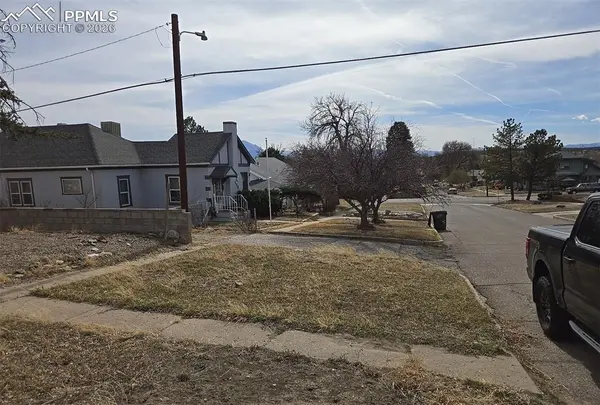 119 E Cedar ST, Walsenburg, CO 81089