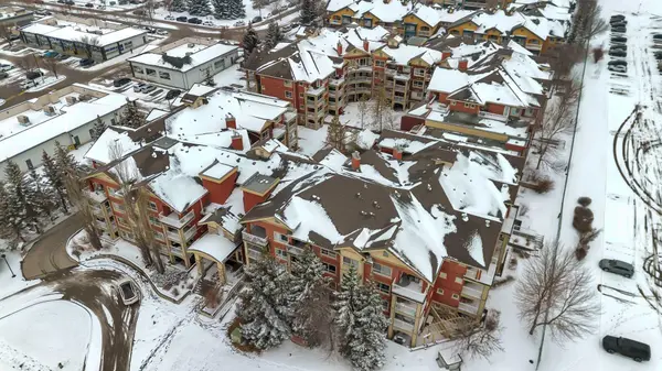 5115 Richard RD SW #107, Calgary, AB T3E 7M7