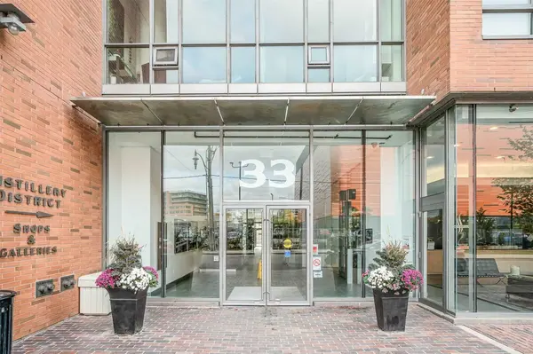 33 Mill ST #1608, Toronto C08, ON M5A 3R3