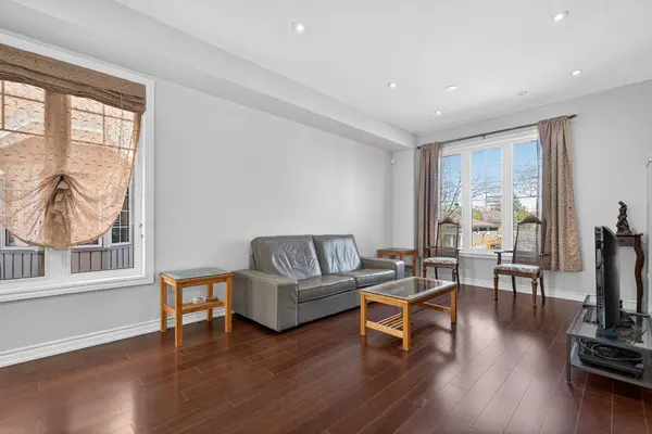 28 Tisdale AVE, Toronto C13, ON M4A 1Y5