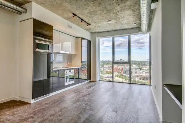 170 Bayview AVE #1405, Toronto C08, ON M5A 0M4