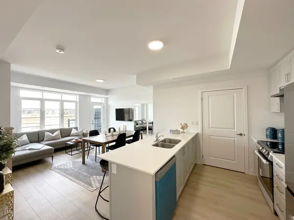 1655 Palmers Sawmill RD #113, Pickering, ON L1X 0R3