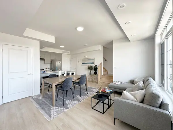 1655 Palmers Sawmill RD #113, Pickering, ON L1X 0R3