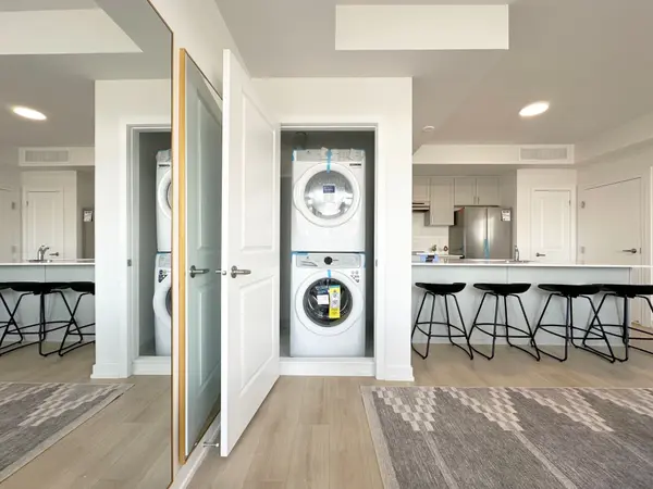 1655 Palmers Sawmill RD #113, Pickering, ON L1X 0R3