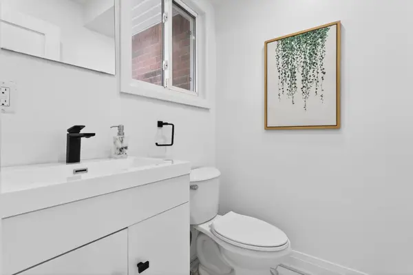 506 Grandview ST S, Oshawa, ON L1H 7S4