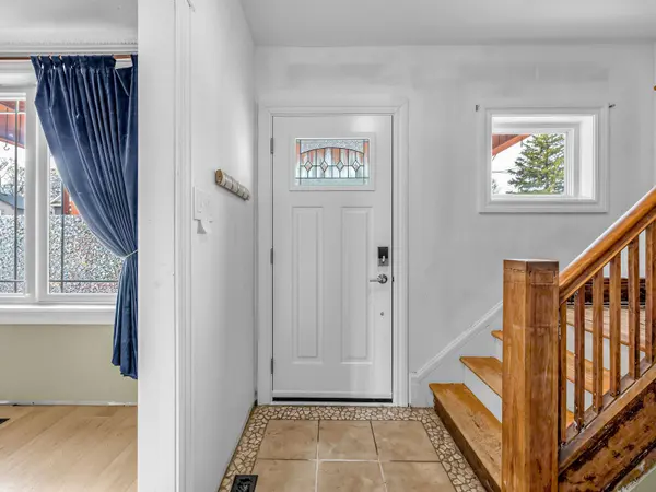 151 Burk ST, Oshawa, ON L1J 4C2