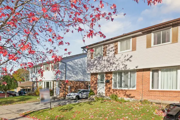 1312 Cherrydown DR, Oshawa, ON L1H 8C8