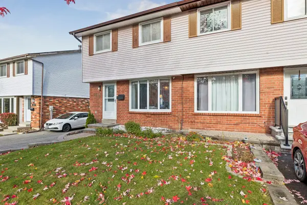 1312 Cherrydown DR, Oshawa, ON L1H 8C8