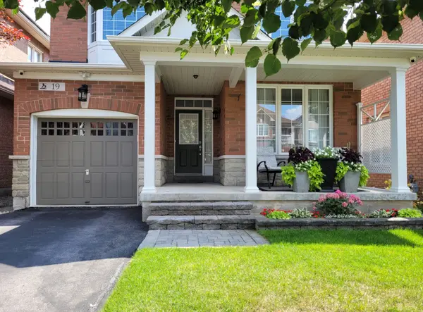 19 Lundy DR, Markham, ON L6B 0G1
