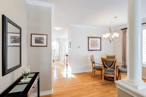 19 Lundy DR, Markham, ON L6B 0G1