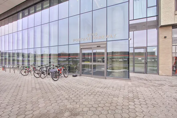 1000 Portage Pkwy #2511, Vaughan, ON L4K 0L1