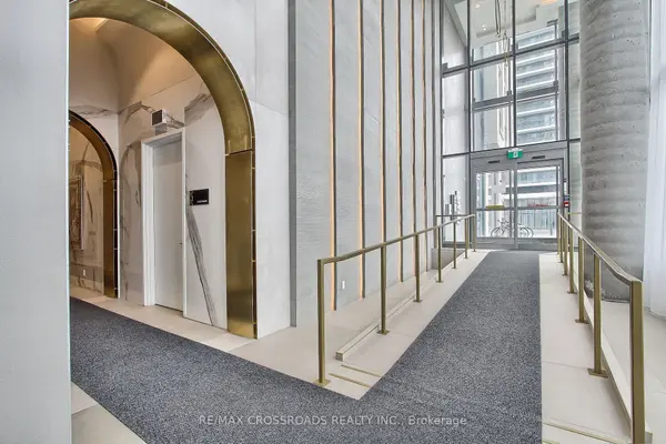 1000 Portage Pkwy #2511, Vaughan, ON L4K 0L1