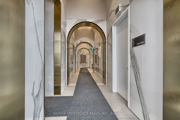 1000 Portage Pkwy #2511, Vaughan, ON L4K 0L1