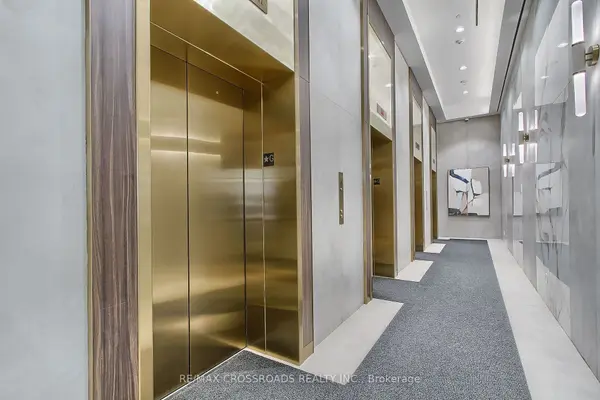 1000 Portage Pkwy #2511, Vaughan, ON L4K 0L1