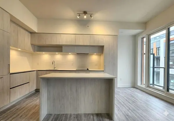 15 David Eyer RD W #1406, Richmond Hill, ON L4S 0N2