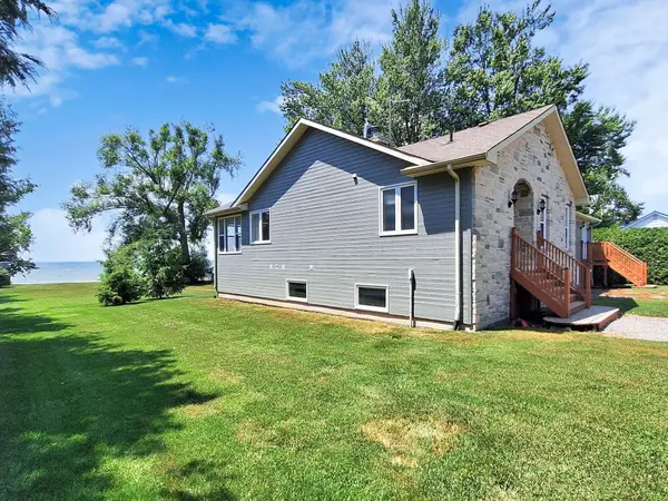 1662 Lakeshore DR, Ramara, ON L0K 1B0