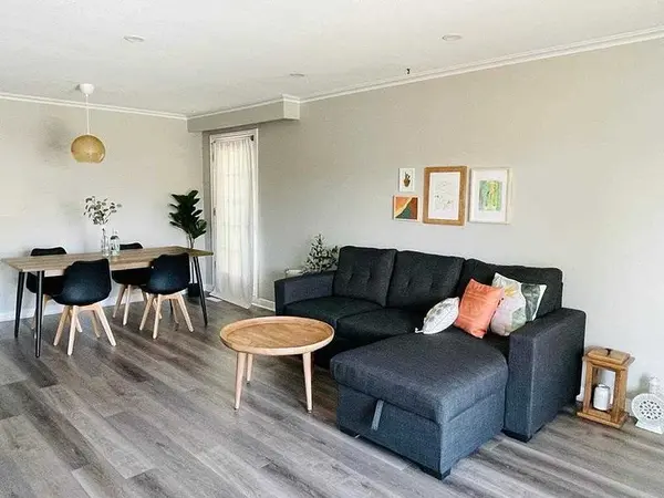 9 Terra Cotta CRES E, Brampton, ON L6W 1B9