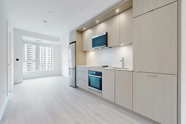 60 Central Park Roadway N/A #1705, Toronto W08, ON M9A 0E6