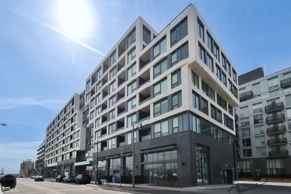 2450 Old Bronte RD #716, Oakville, ON L6M 4J2