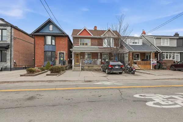 156 Silverthorn AVE, Toronto W03, ON M6N 3K3