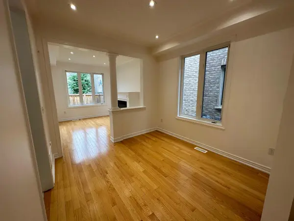 34 Vanderpool CRES #Upper Level, Brampton, ON L6P 3W9