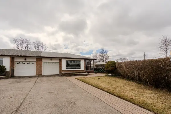 15 Dalton PL, Brampton, ON L6T 1N6