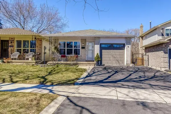 2405 Malcom CRES, Burlington, ON L7P 3Y5