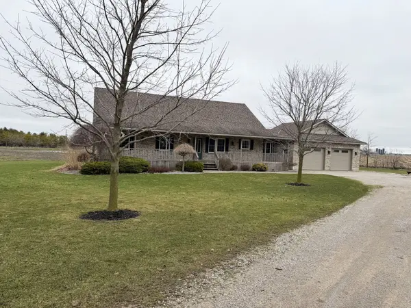 61 Wilson ST, Huron East, ON N0K 1W0