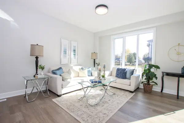 579 REGENT ST, Strathroy-caradoc, ON N0L 1W0