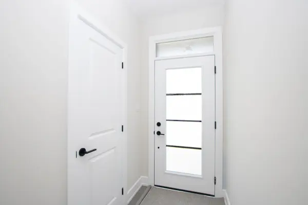 619 REGENT ST, Strathroy-caradoc, ON N0L 1W0