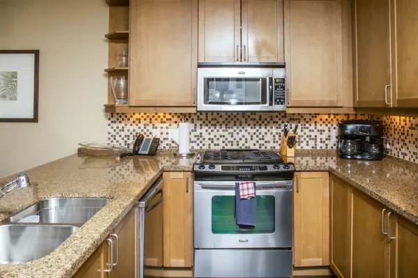 1869 Muskoka Road 118 HWY W #G103-D1, Muskoka Lakes, ON P1L 1W8