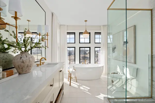 240 FOXBOROUGH PL, Thames Centre, ON N0M 2P0